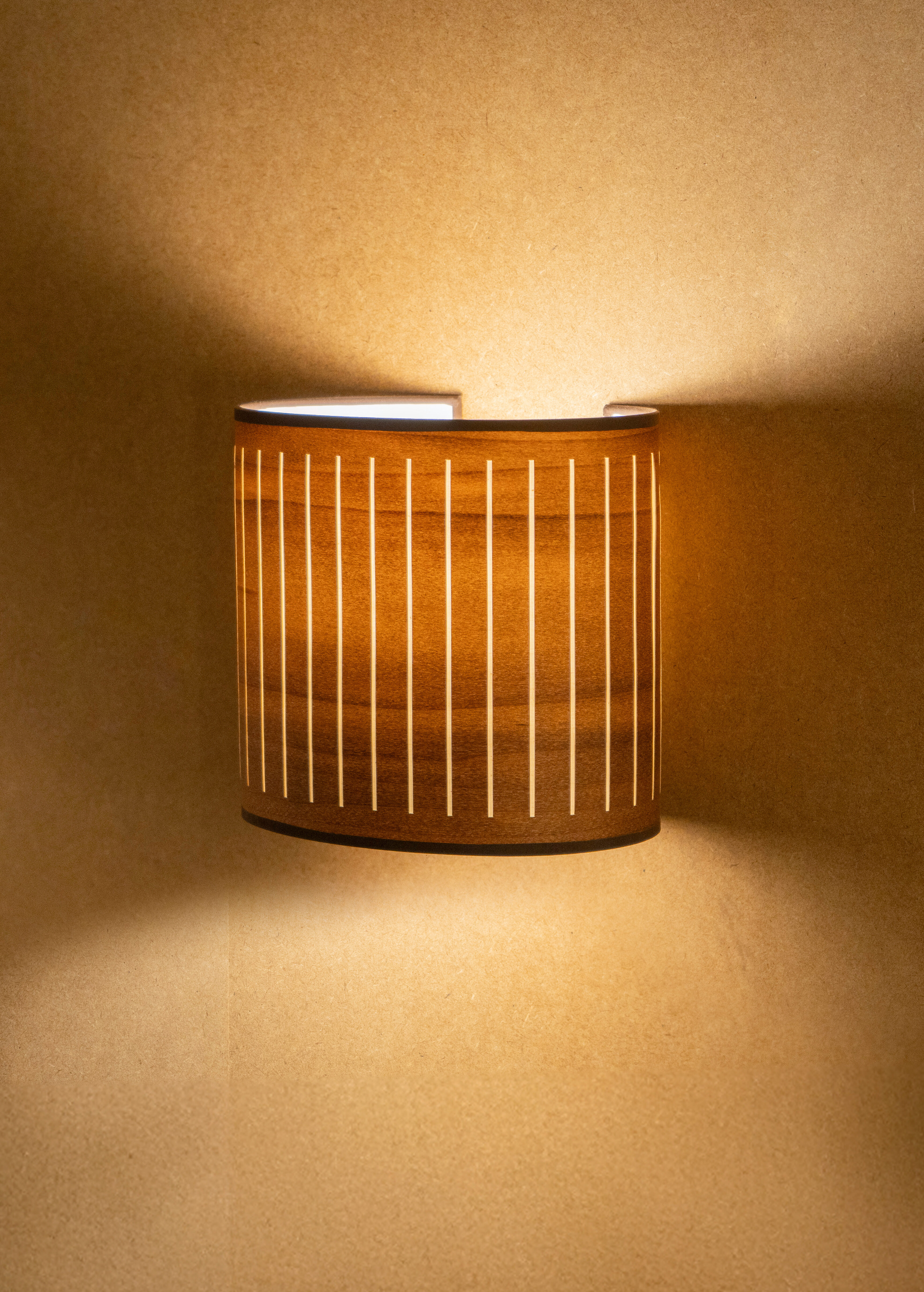 AUTUMN-WALL-NOMON