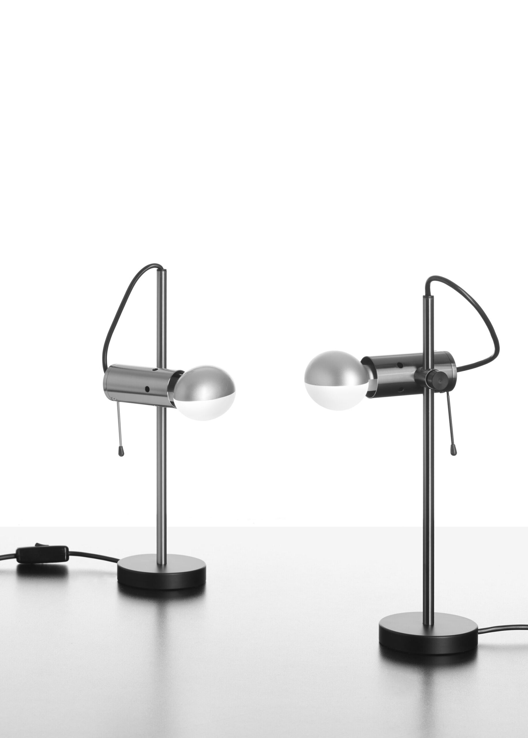 OL-AGNOLI-TABLE-LAMP-OLUCE