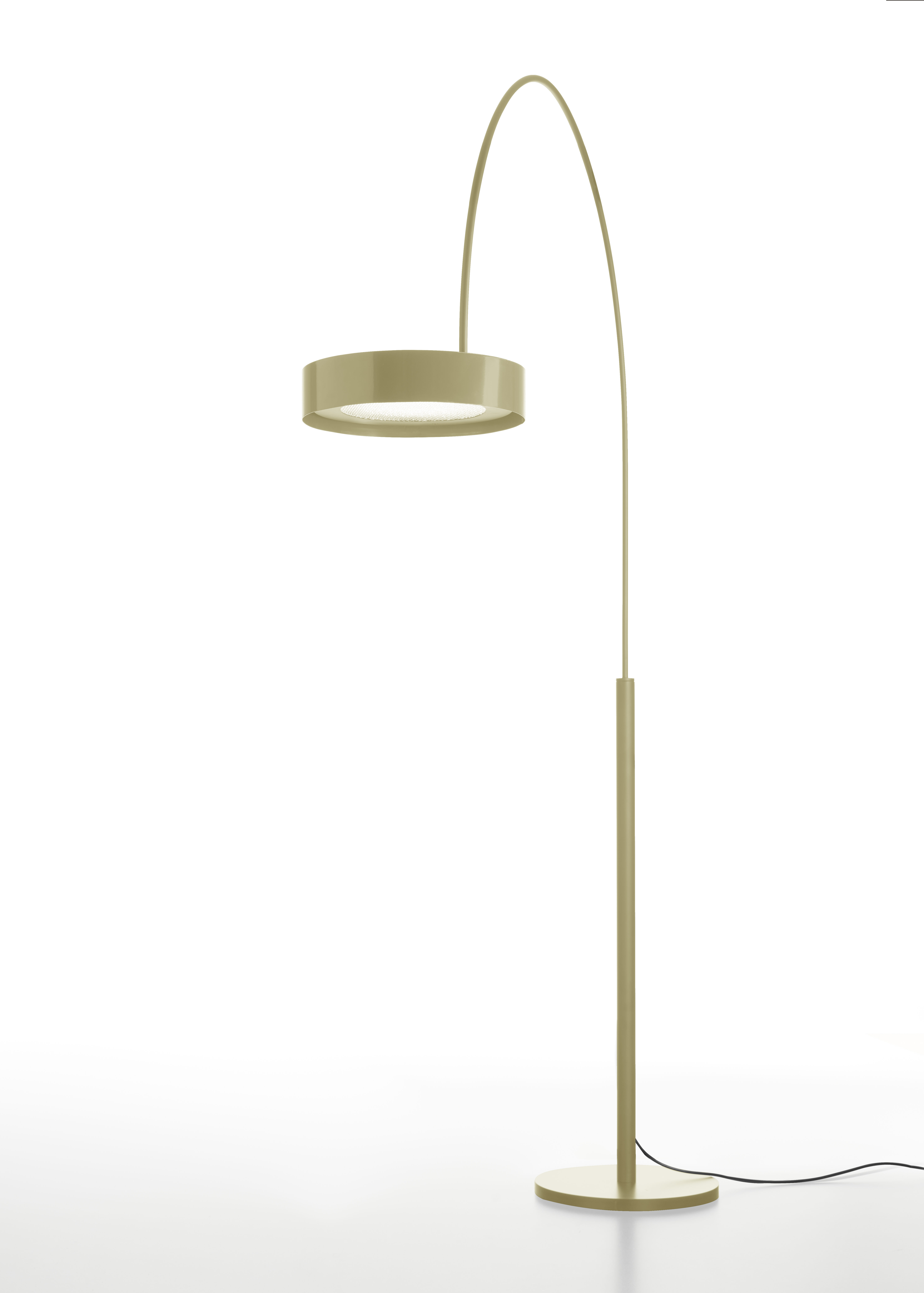 BERLIN OUTDOOR ARCHED FLOOR LAMP OLUCE